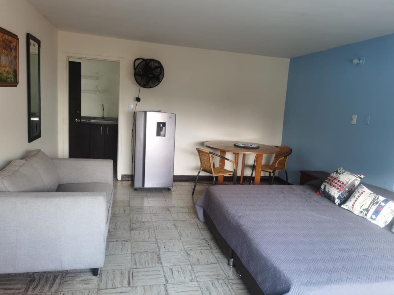 Roof Hostel Кали Экстерьер фото